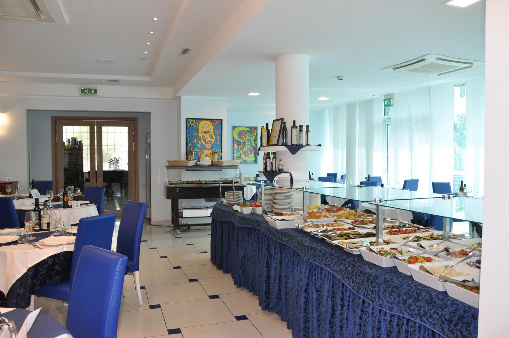 Hotel Haus Charlotte Сан-Бенедетто-дель-Тронто Екстер'єр фото